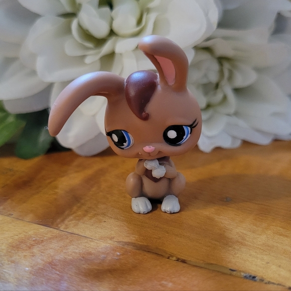 Littlest Pet Shop LPS #1766 Bunny Rabbit Brown Blue Eyes 2007 - Picture 3 of 12